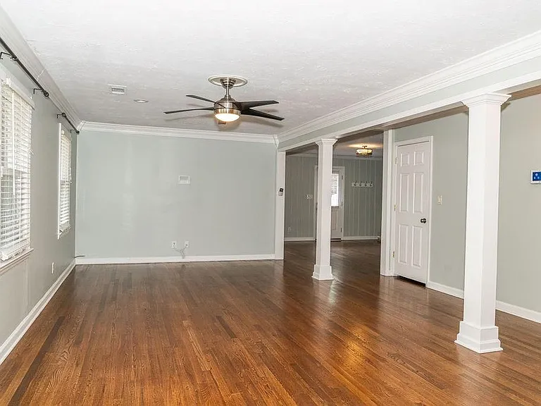2331 Robin Ln SE — Photo 2