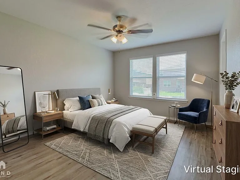 10327 Dunlap — Photo 4