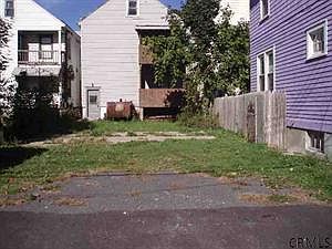 2nd image of 276 Morton Ave