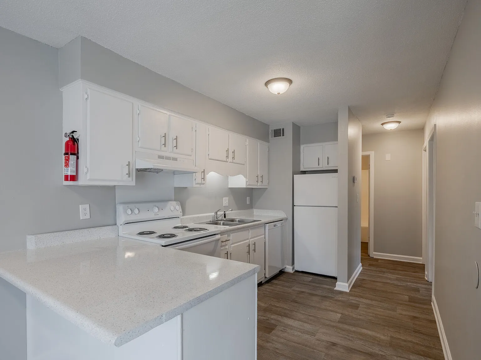 Brookwood Apartments — Photo 4