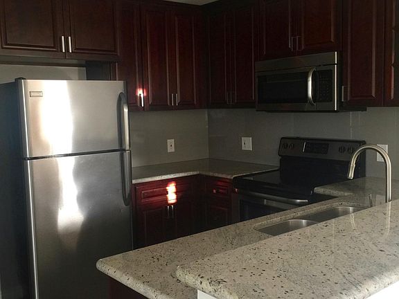 2nd image of 1200 Manhattan Beach Blvd APT J