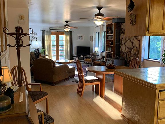 4th image of 505 Cedar Brk Trail