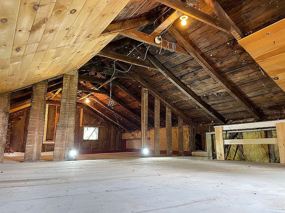 1st image of 9 Brook St