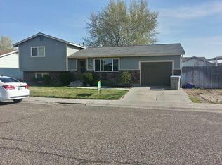 1845 Stonetree Dr, Mountain Home, ID 83647