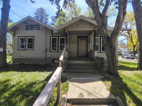 2222 Andrews St, Rockford, IL 61101