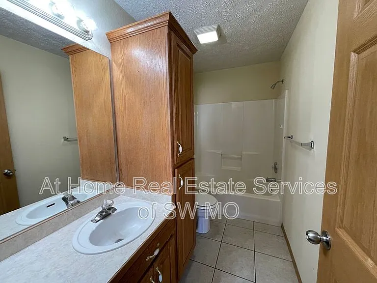 4351 S Farm Road 125 — Photo 11