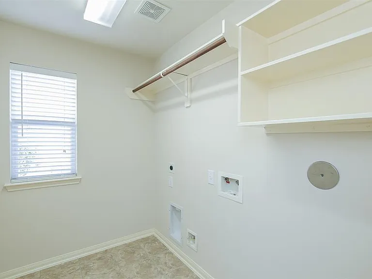 11414 Ryan Manor Dr — Photo 14