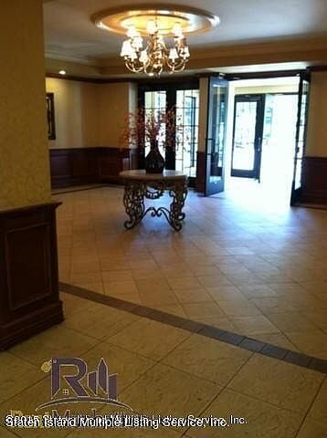 2nd image of 1000 Targee St #4B