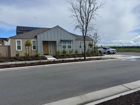 4035 Braden Rd, Madera, CA 93636