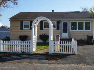 16 Brown Ave, Hazlet, NJ 07730
