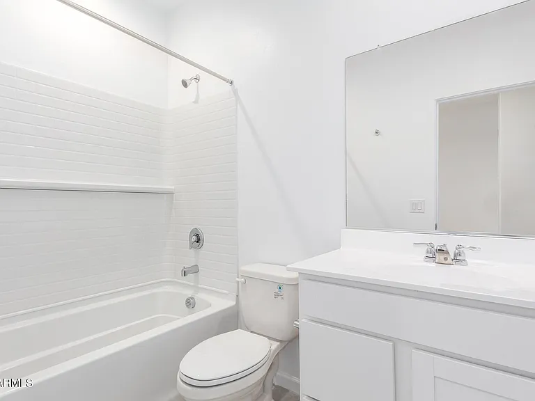 4522 S 127th Dr — Photo 21