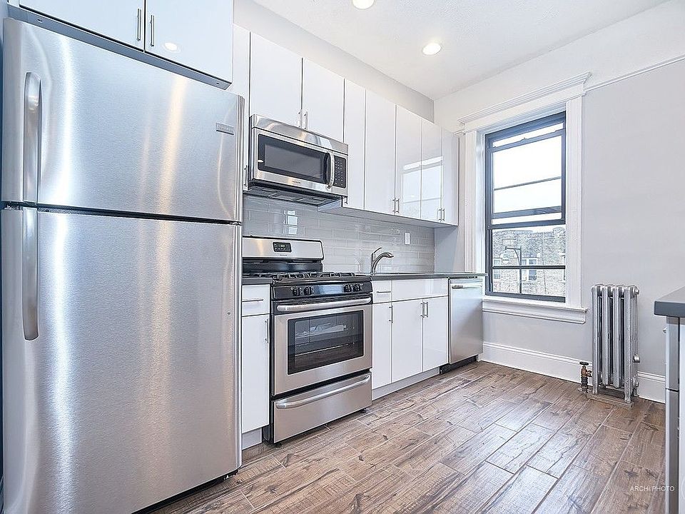 1st image of 3218 Church Ave Unit 3-1