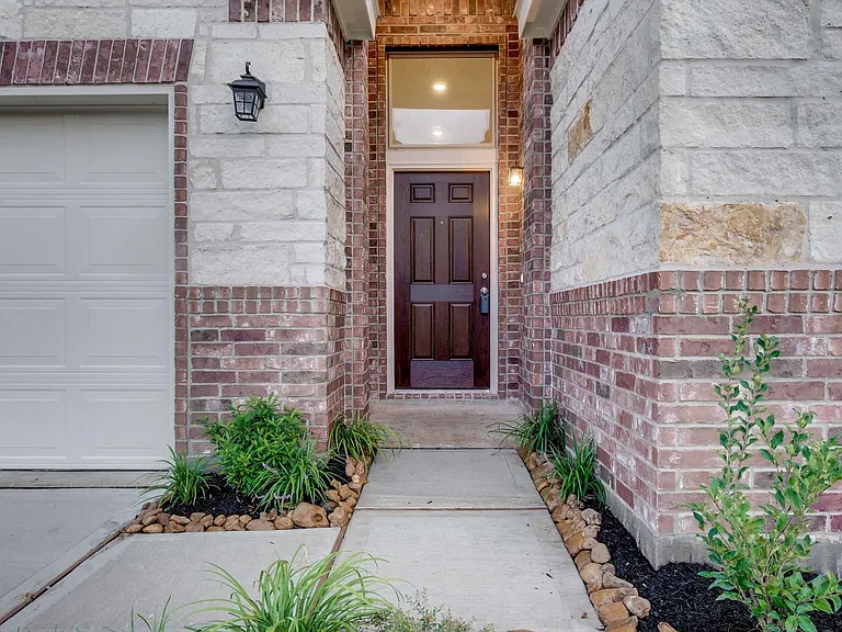 28519 Willow Orchard Ln — Photo 2