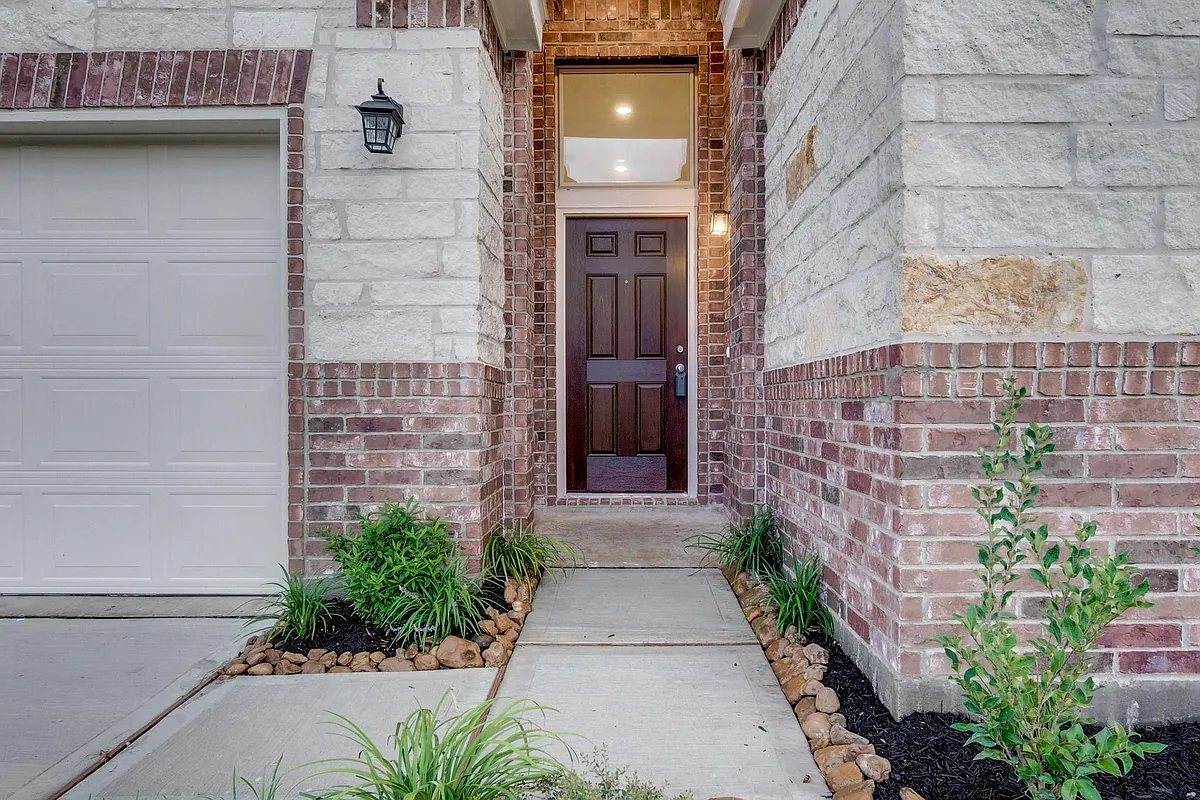 Building Photo - 28519 Willow Orchard Ln
