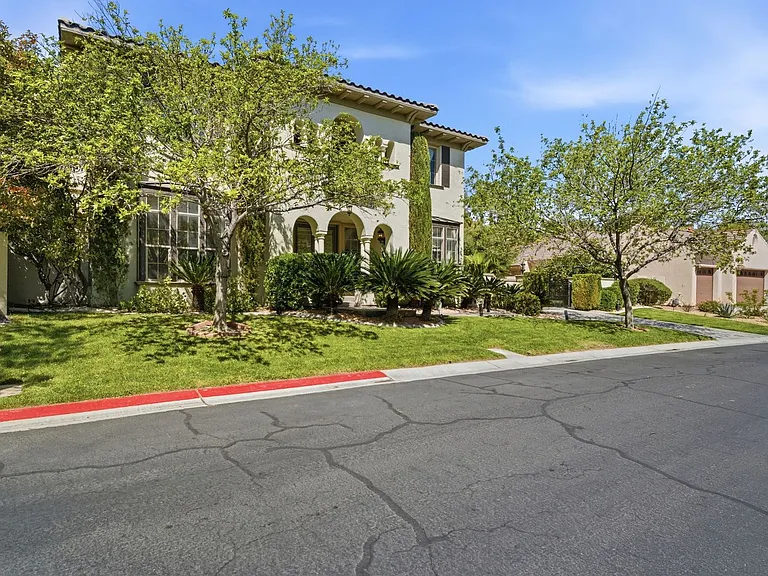 1409 Chambolle Ct — Photo 5