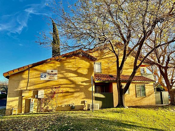 3rd image of 1644 Lomaland Dr APT 101