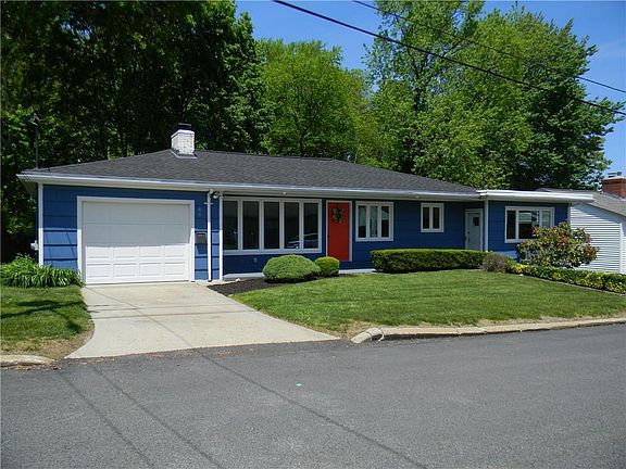 3rd image of 66 Sherman Ave