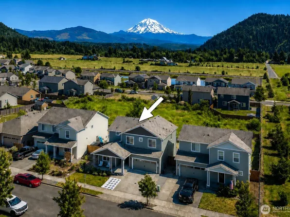 516 Petersen Drive E, Enumclaw, WA 98022