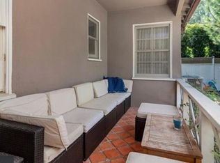 2701 Castle Heights Pl, Los Angeles, CA 90034
