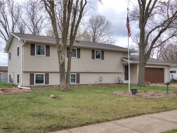1815 Sunny Lane, Eau Claire, WI 54703