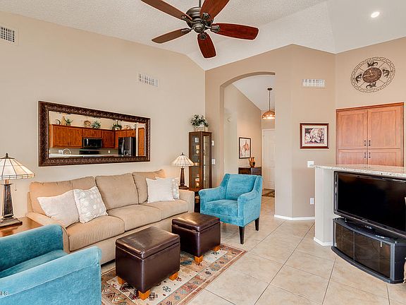 3rd image of 1777 E Lindrick Dr