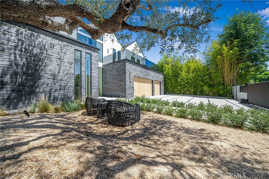 6 bed, 6.5 bath, 7800 sqft, $49,500 — Photo 4