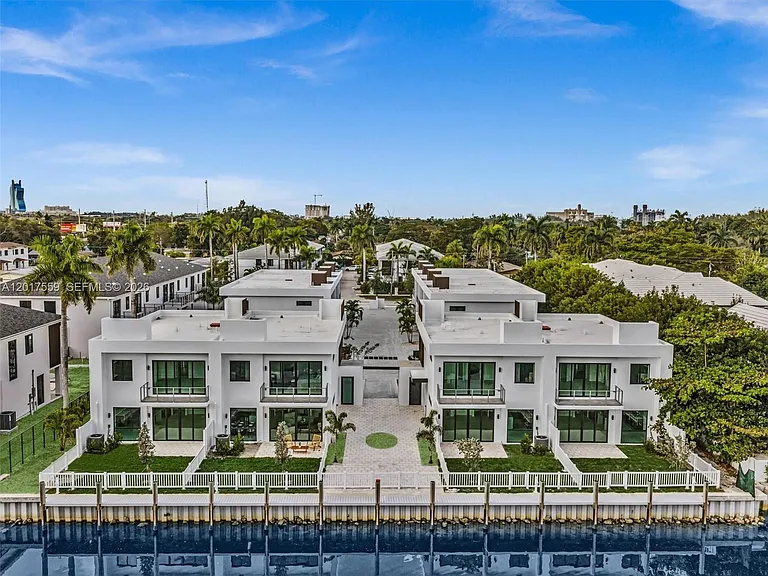 4640 SW 32nd Ave #D1 — Photo 65