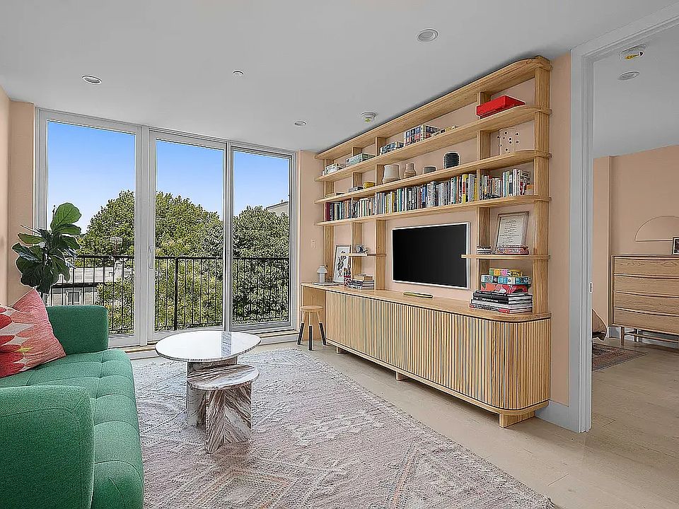 1st image of 107 Madison St #4B