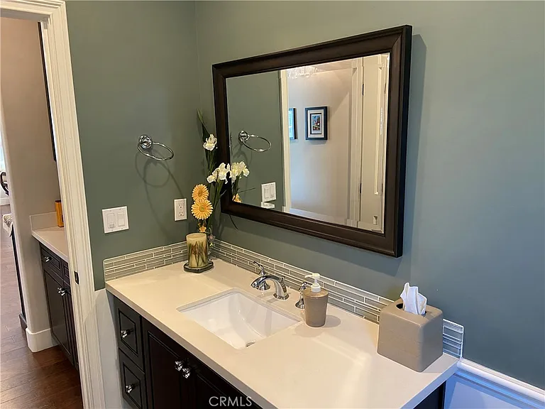 4470 Stansbury Ave — Photo 25