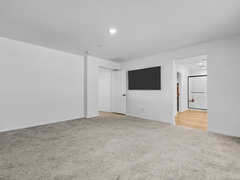 24047 Ashton Rd #125 — Photo 12