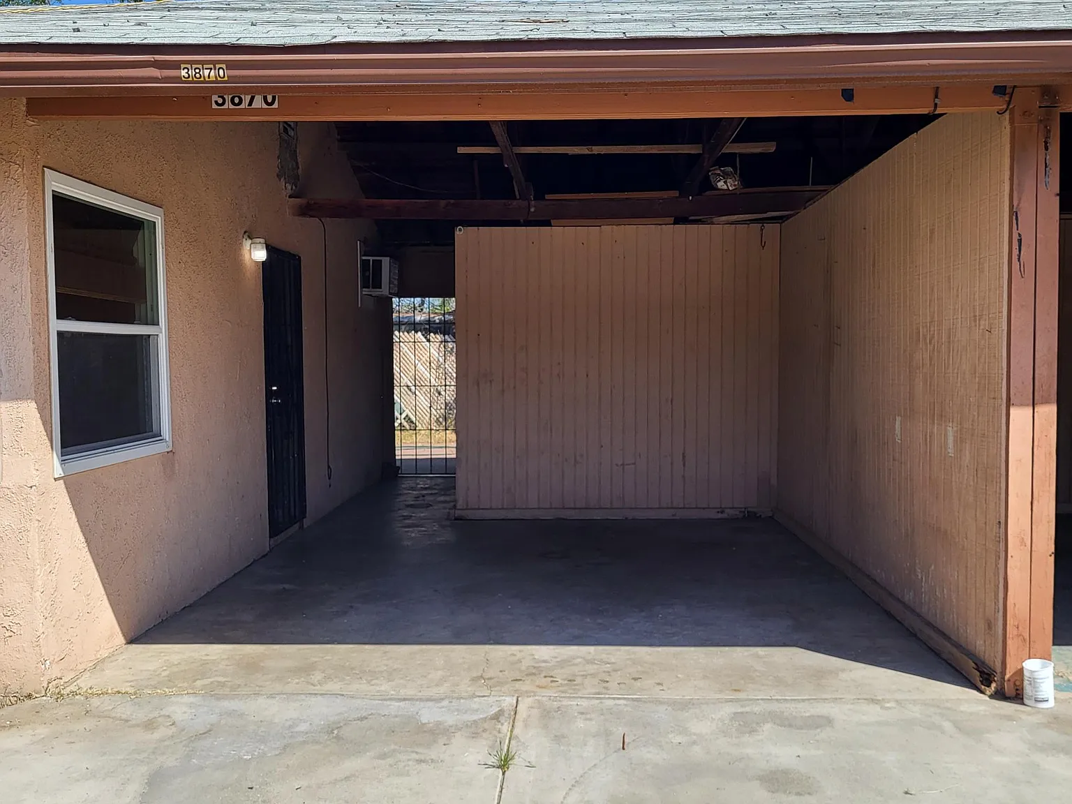 3870 Burge St — Photo 2