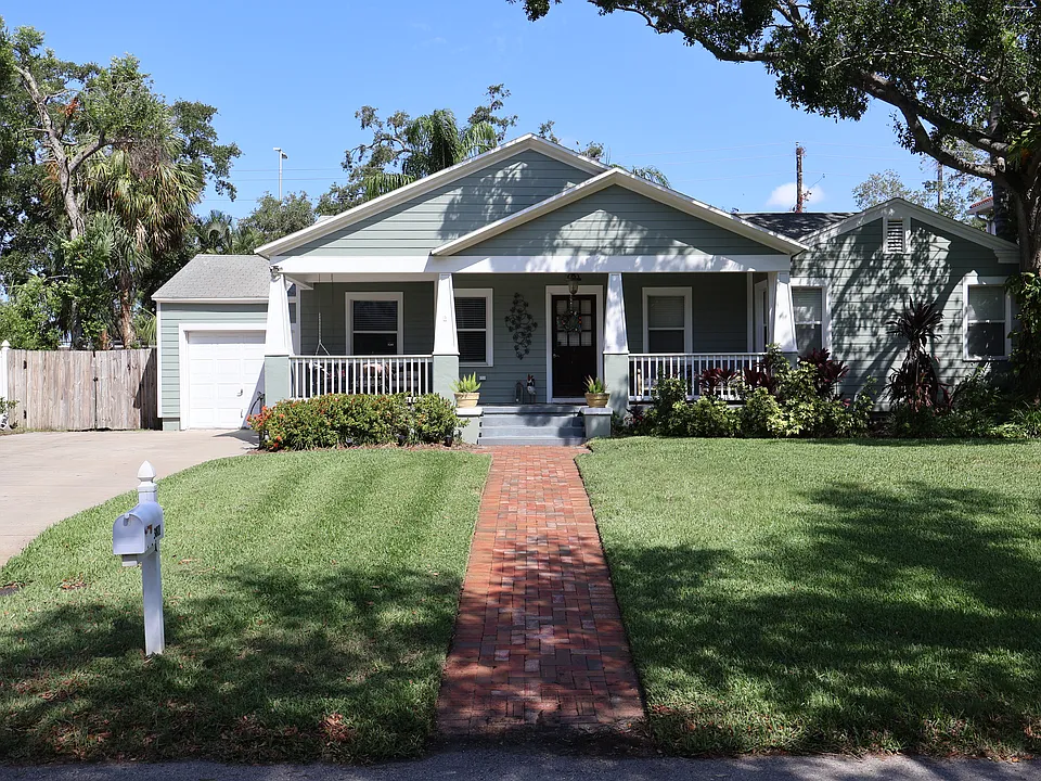3811 S Drexel Ave