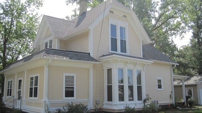 1st image of 424 Laurel St