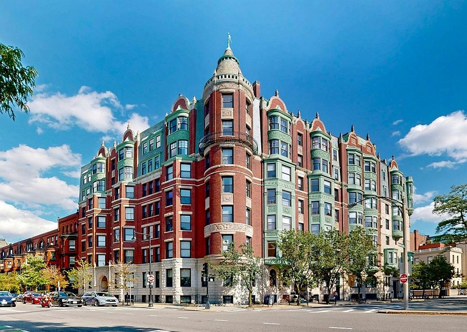 1st image of 4 Charlesgate E APT 406