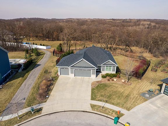 2nd image of 2482 Fieldstone Rd SW