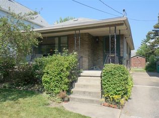 37 Grove St, Buffalo, NY 14207