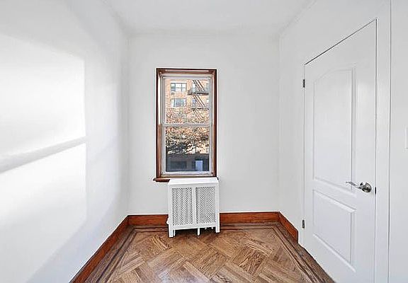 4th image of 402 E 16th St #2