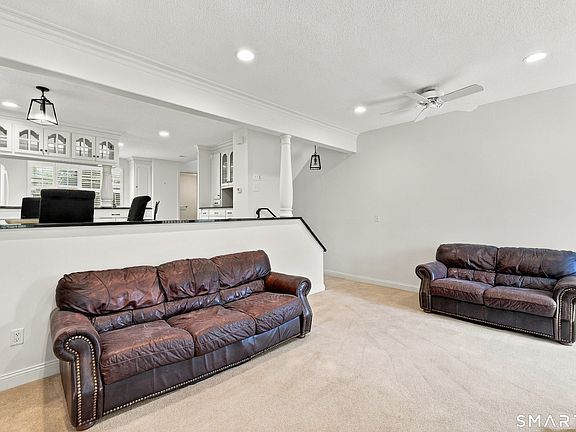 5th image of 18 Metacomet Drive #18