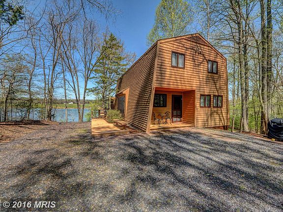 2nd image of 106 Windway Dr