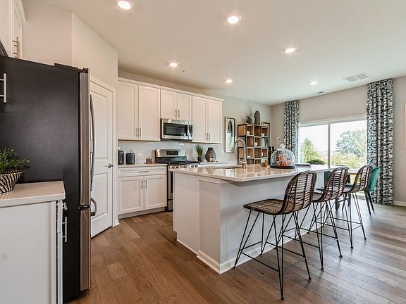 3rd image of 2686 Martini St #1805