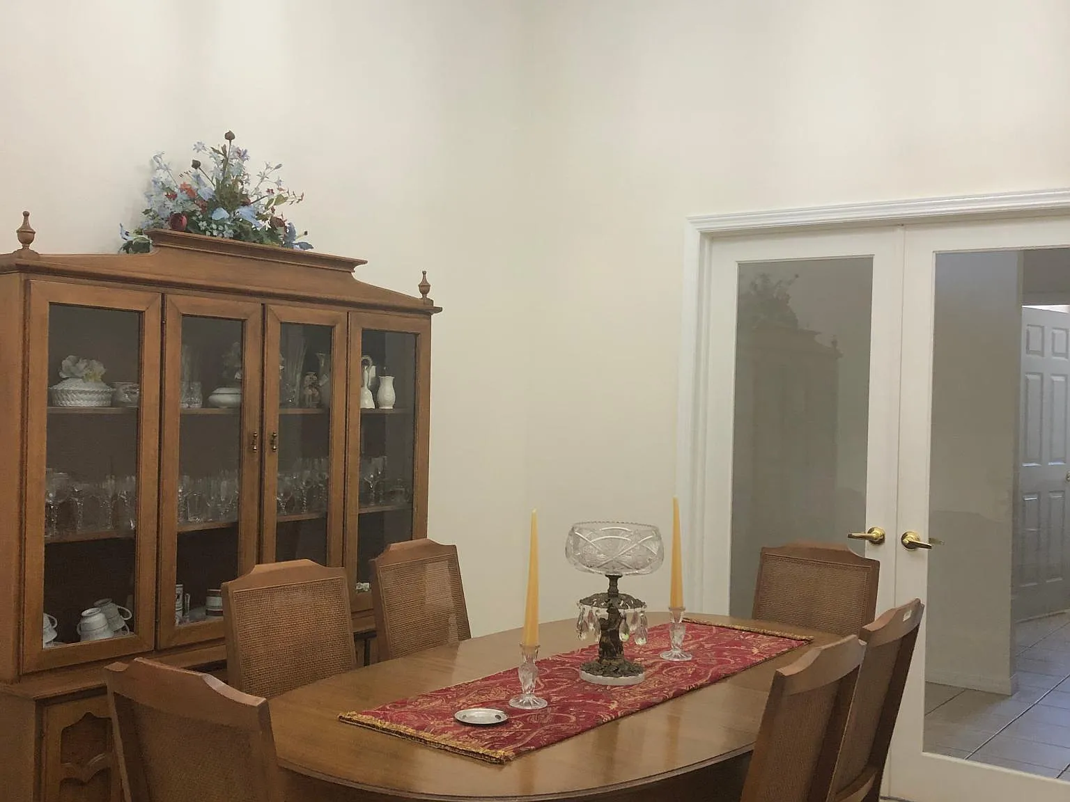 3 bed, 1840 sqft, $3,000 — Photo 2