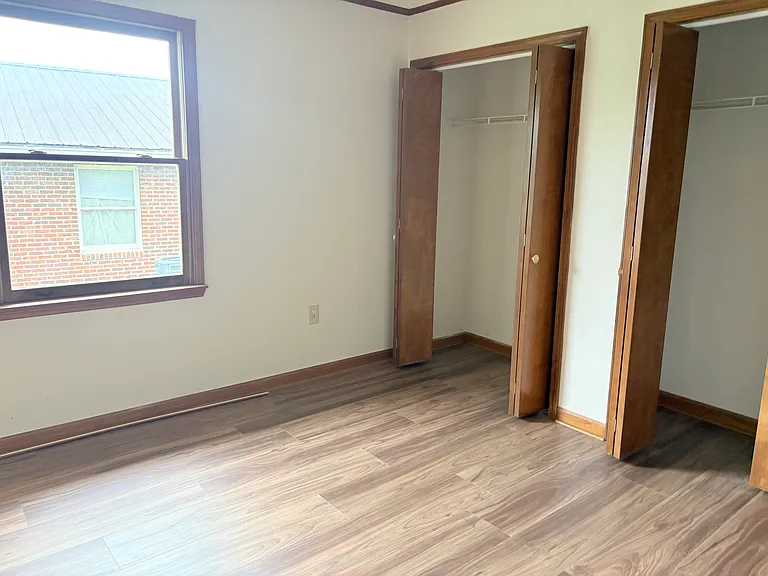 812 E Maple St #1 — Photo 4