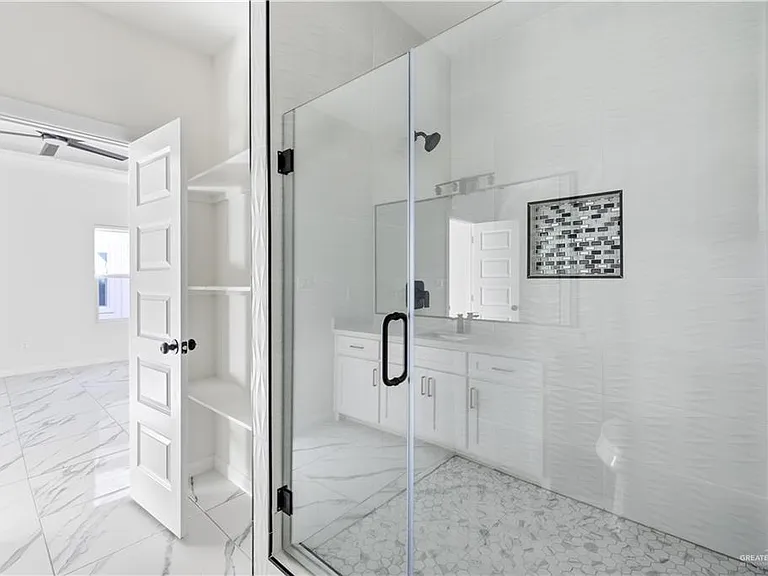 1324 N Abesam Ave #4 — Photo 14