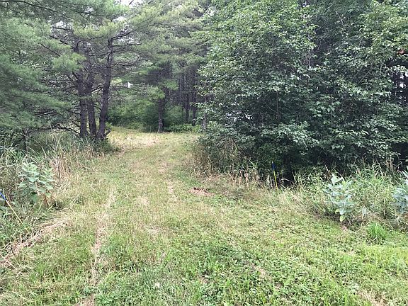 5th image of N975 Owen Ave