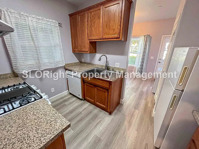 1274 El Camino Real — Photo 8