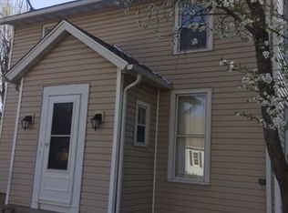 415 4th Ave, Dixon, IL 61021