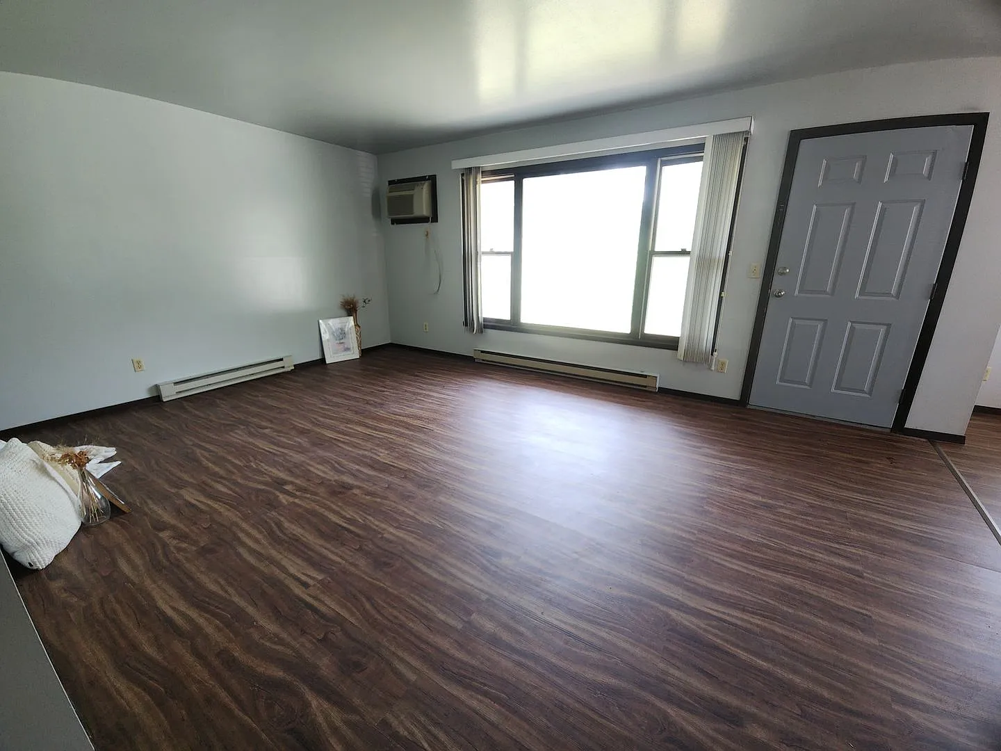 1129 Primrose Ct. — Photo 3
