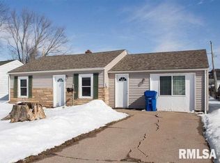 2420 47th St, Moline, IL 61265