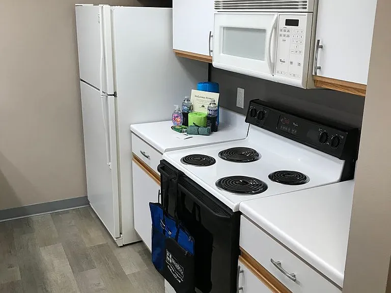 Deer Park Apartments — Photo 39