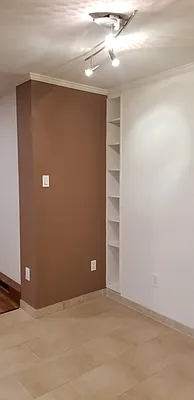 Rented by Zikos Realty Services | media 5